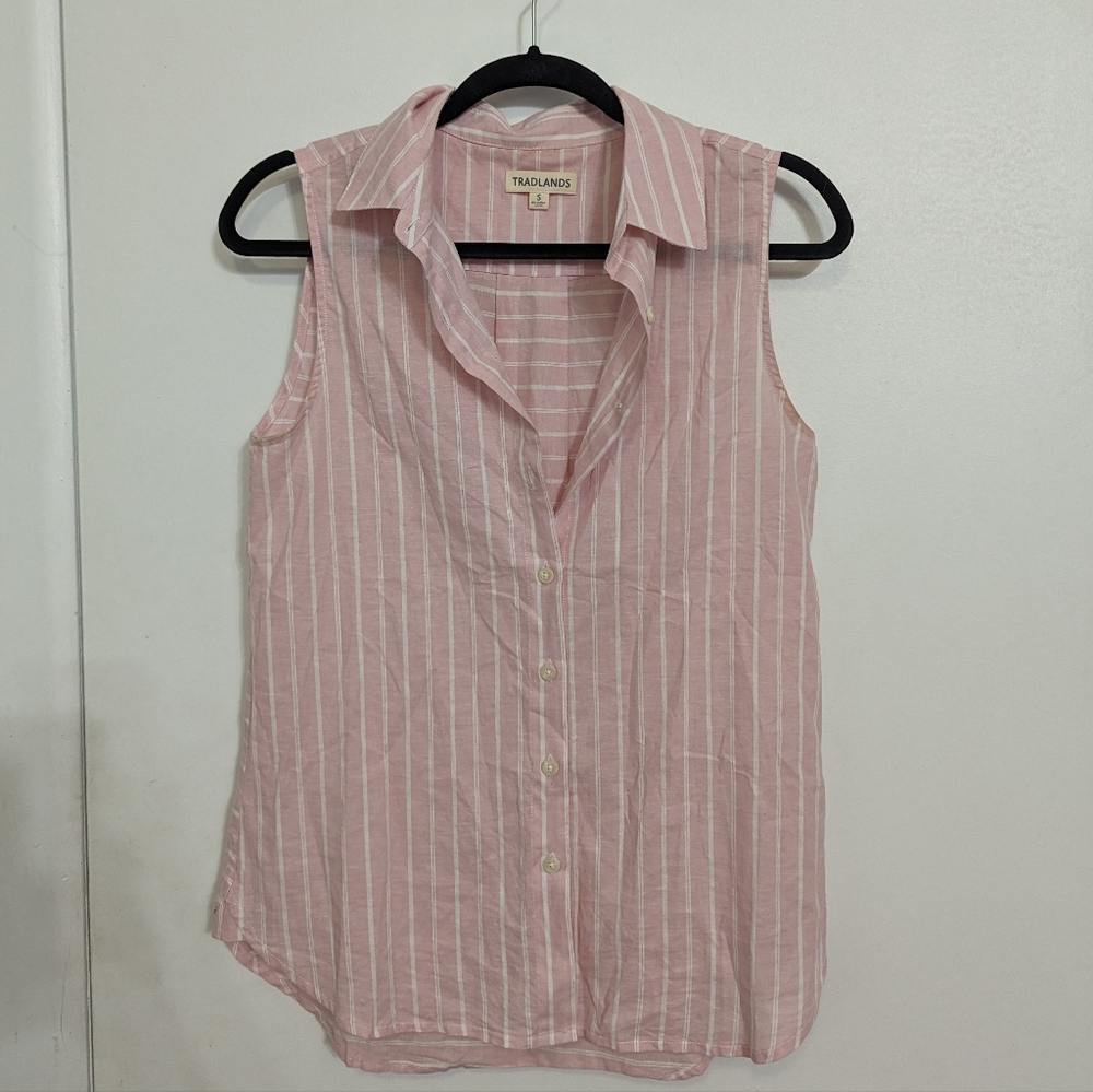 3 for $10‼️Tradlands linen & cotton blouse S